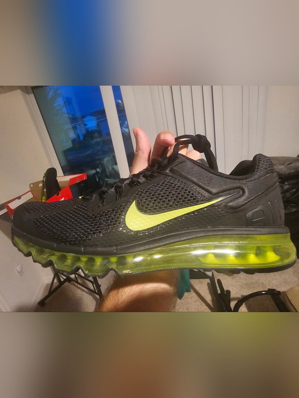 Size 9 - Nike Air Max 2013 Black Cyber GREEN